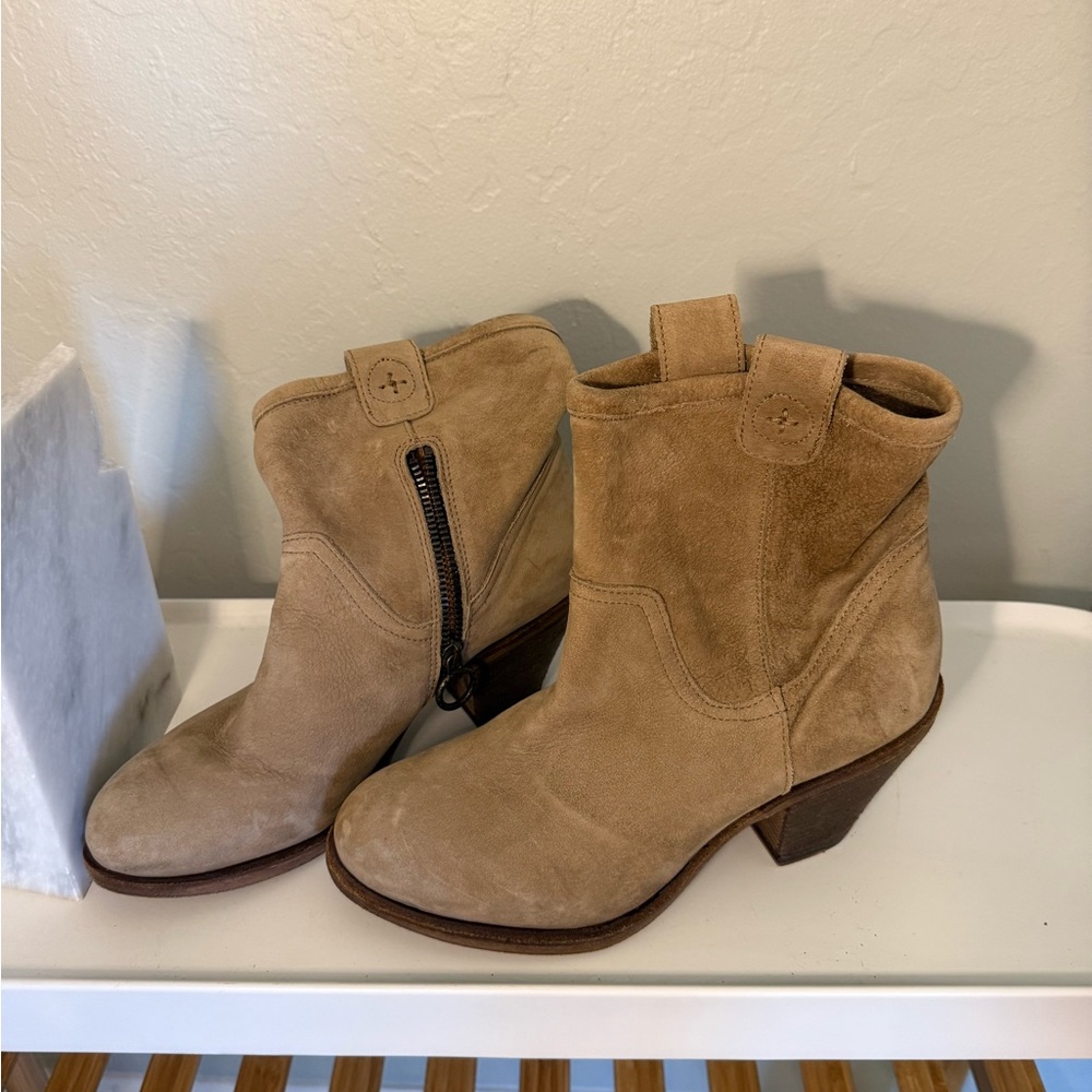 Women’s Fiorentini + Baker Suede Ankle Boots Tan Leather Sole Size 8 / EU 38